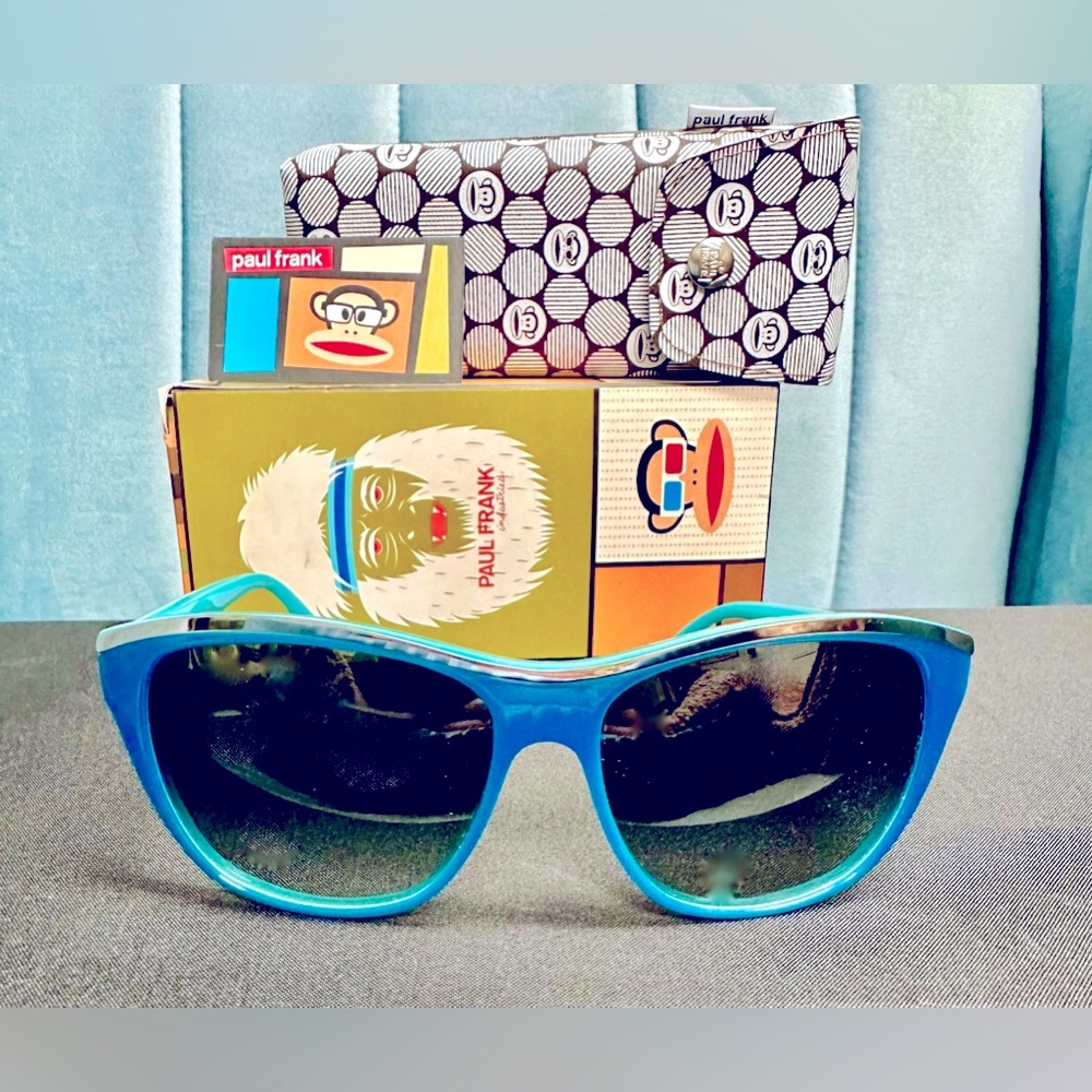 Brand New Paul Frank “lovers in springtime” Cobalt Blue Sunglasses